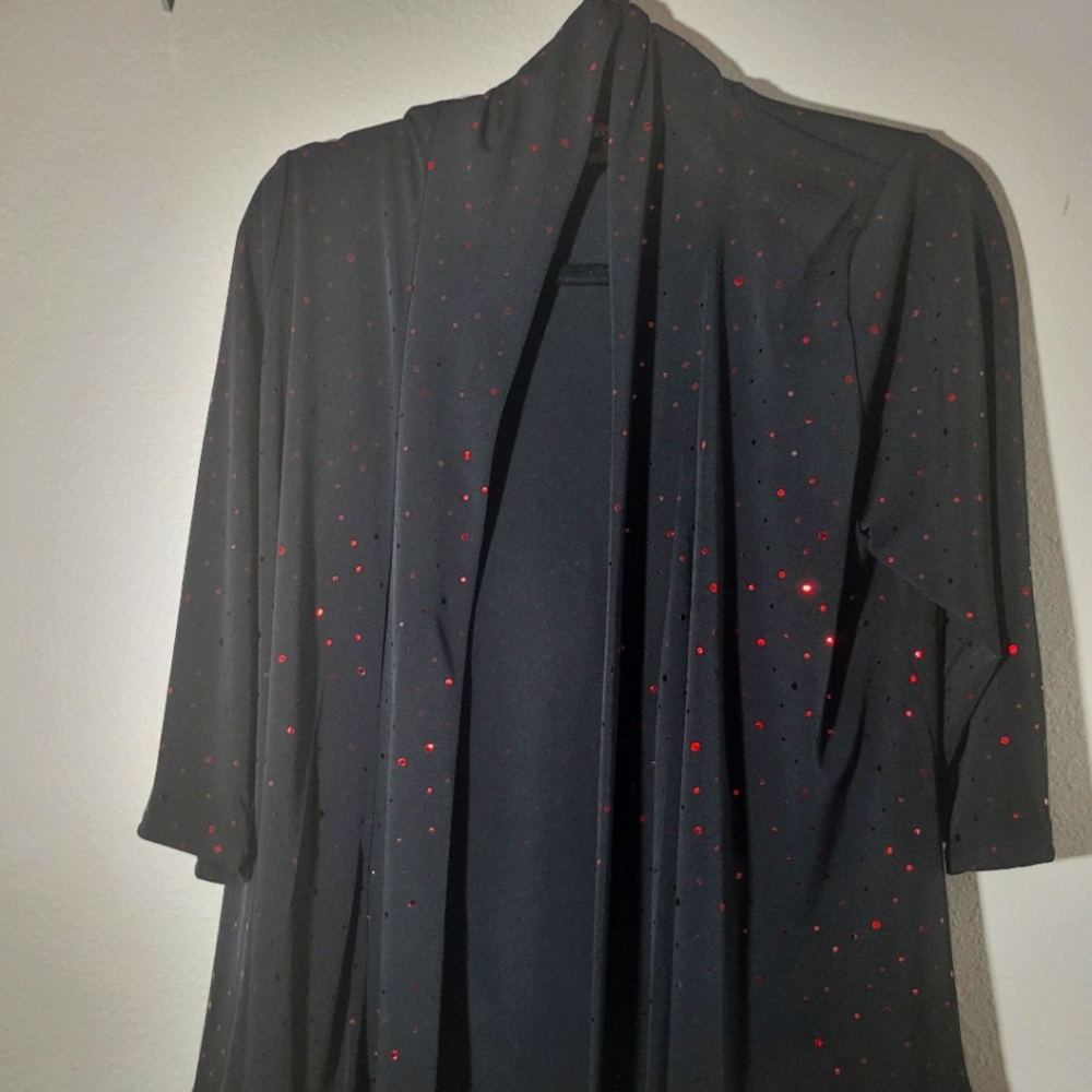 Stunning mid sleeve elegant lightweight top